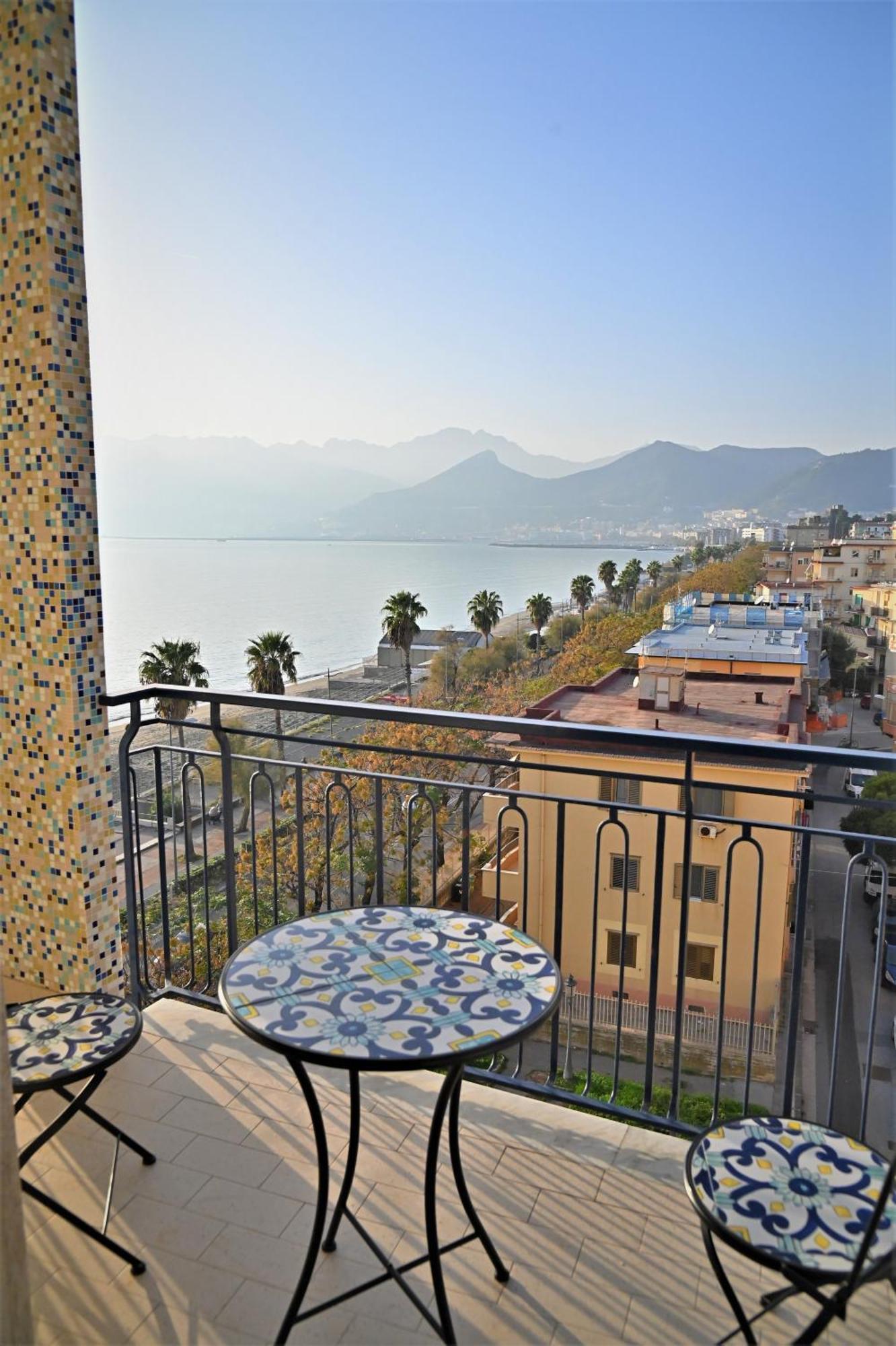 Terrazza Marconi Apartment Salerno Exterior photo